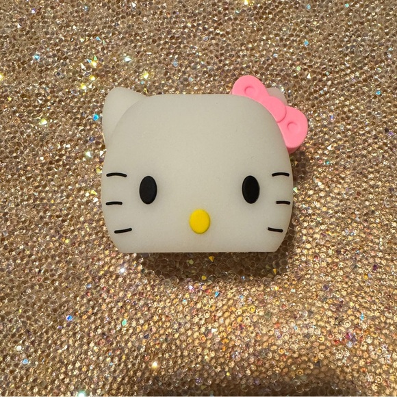 Hello Kitty White and Pink Charger Cover NWT - Picture 8 of 8